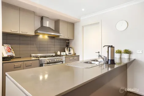 Property photo of 63 Macumba Drive Clyde North VIC 3978