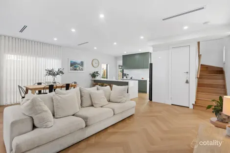 Property photo of 2/27 Pembroke Drive Somerville VIC 3912