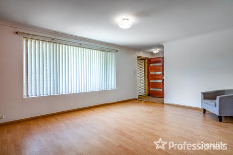 Property photo of 20 Woodward Circle Marangaroo WA 6064