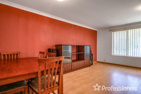 Property photo of 20 Woodward Circle Marangaroo WA 6064