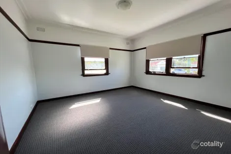 Property photo of 18 Woonona Parade Woonona NSW 2517