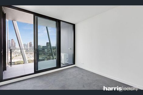 2404/89 Gladstone St, South Melbourne, VIC 3205