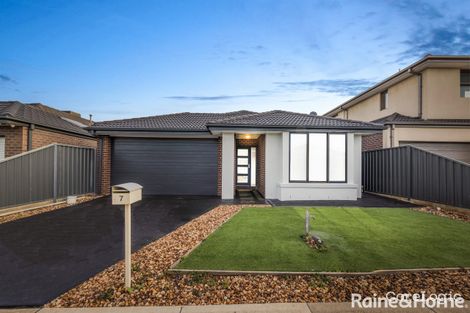 Property photo of 7 Caro Way Fraser Rise VIC 3336