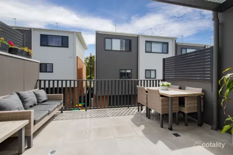 Property photo of 5/16 Livistonia Circuit Waratah West NSW 2298