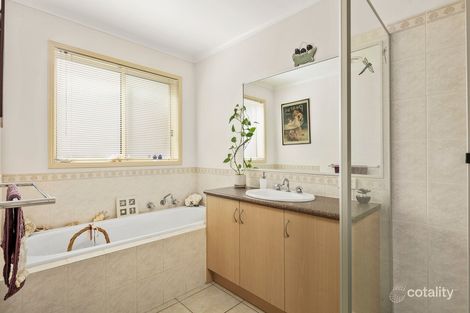 Property photo of 30 Daniel Drive Golden Square VIC 3555