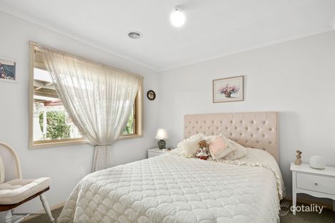 Property photo of 30 Daniel Drive Golden Square VIC 3555