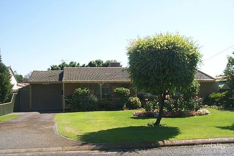 354 Robinson Ave, Cloverdale, WA 6105