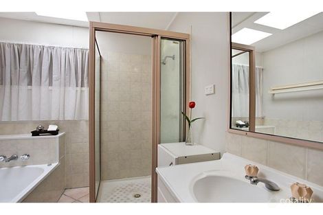 Property photo of 91 Bapaume Road Holland Park West QLD 4121