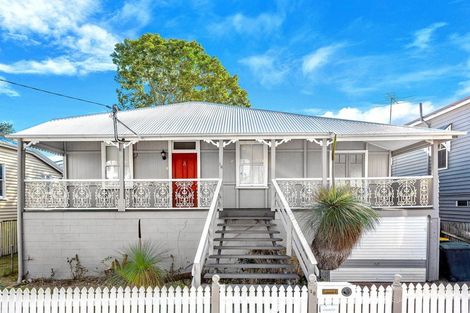 Property photo of 18 Vernon Street Nundah QLD 4012