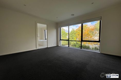 Property photo of 41 Manchester Crescent Bundoora VIC 3083