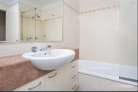 Property photo of 30/2 Bos Drive Coomera QLD 4209