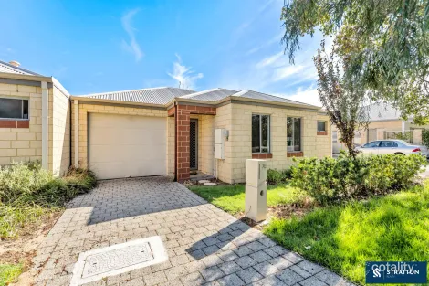 Property photo of 7A Gladstone Road Armadale WA 6112