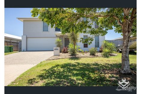 Property photo of 53 Makybe Diva Drive Ooralea QLD 4740