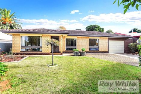 11 Kenneth Rd, Morphett Vale, SA 5162