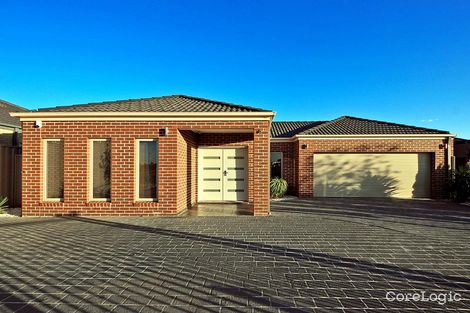 Property photo of 21 Lancefield Drive Caroline Springs VIC 3023