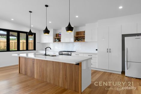 60 Fiddaman Rd, Emerald Beach, NSW 2456