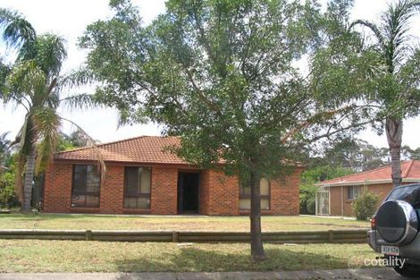 17 Carnation Ave, Claremont Meadows, NSW 2747