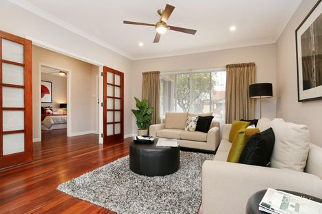 Property photo of 10 Whitelaw Street Reservoir VIC 3073