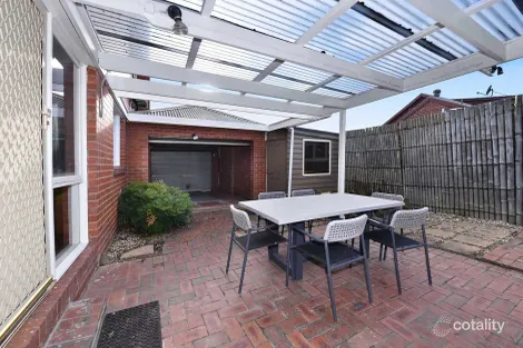 Property photo of 2/6 Wallace Drive Greenvale VIC 3059