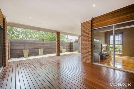 Property photo of 32 Mowbray Drive Point Cook VIC 3030