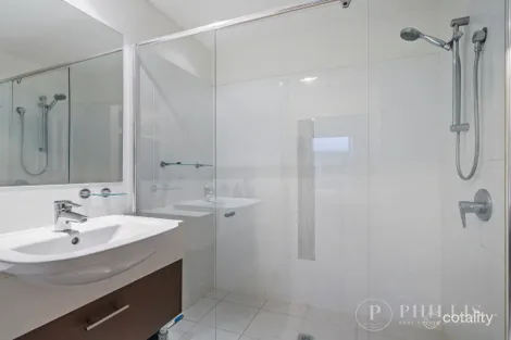 Property photo of 2406/2 Activa Way Hope Island QLD 4212