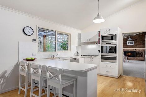 Property photo of 6 Ian Place Croydon North VIC 3136