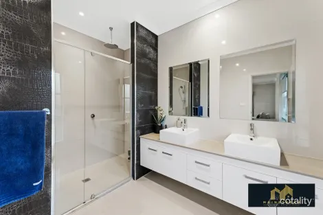 Property photo of 144 Hoskins Street Franklin ACT 2913