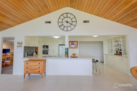 Property photo of 399 Burgmanns Lane Hillvue NSW 2340