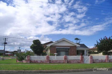 17 Royal Cres, Woonona, NSW 2517