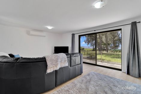 Property photo of 259 Lakedge Avenue Berkeley Vale NSW 2261