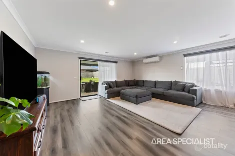 Property photo of 32 Giacco Boulevard Lang Lang VIC 3984