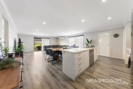 Property photo of 32 Giacco Boulevard Lang Lang VIC 3984