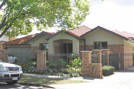 2/9 Nicholson St, Balwyn North, VIC 3104