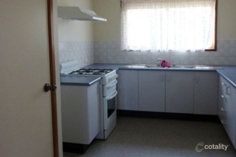 Property photo of 2/7 Conway Court Wodonga VIC 3690