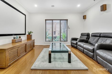 Property photo of 1 Cascade Terrace Craigieburn VIC 3064