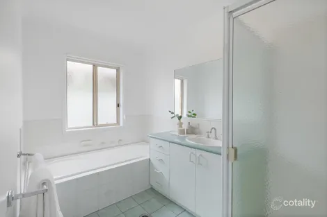 Property photo of 23 The Avenue Thurgoona NSW 2640