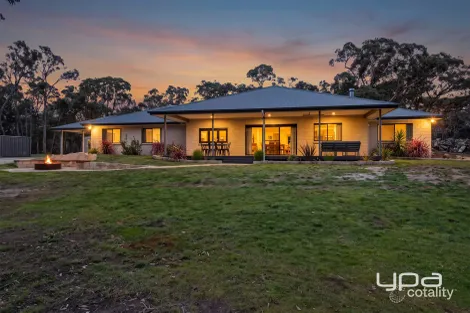 90 La Cote Rd, Greendale, VIC 3341
