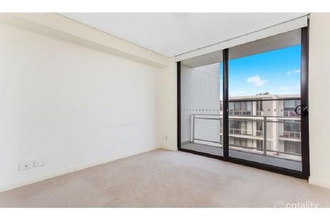 Property photo of 708/27 Hill Road Wentworth Point NSW 2127