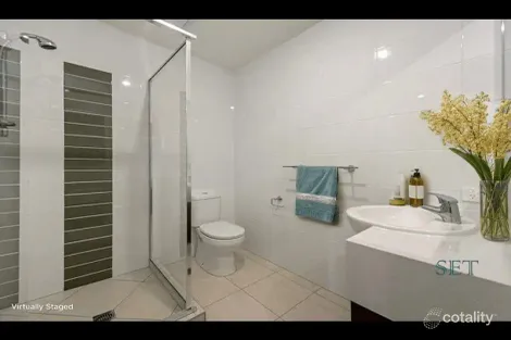 Property photo of 1/13 Parkview Drive Glenvale QLD 4350