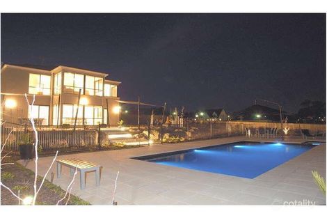 Property photo of 5 Highgrange Way Narre Warren North VIC 3804