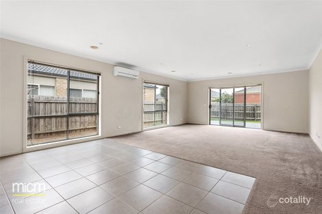 Property photo of 23 Cloudy Crescent Point Cook VIC 3030