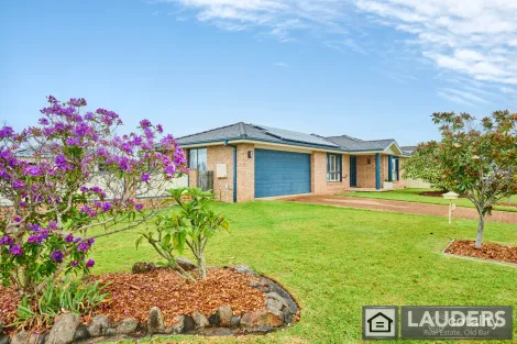 Property photo of 11 Bluehaven Drive Old Bar NSW 2430