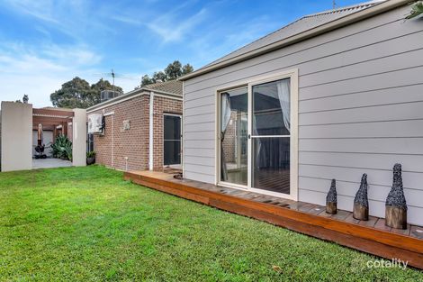 Property photo of 1 Cascade Terrace Craigieburn VIC 3064