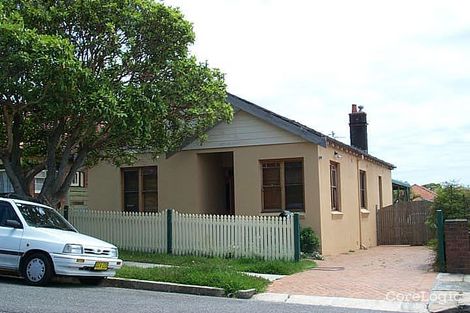 14 Thomas St, Hamilton South, NSW 2303