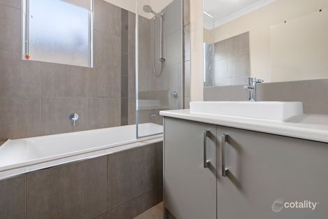 Property photo of 15 Attunga Grove Werribee VIC 3030