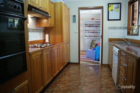 Property photo of 7 Boston Close Hunterview NSW 2330