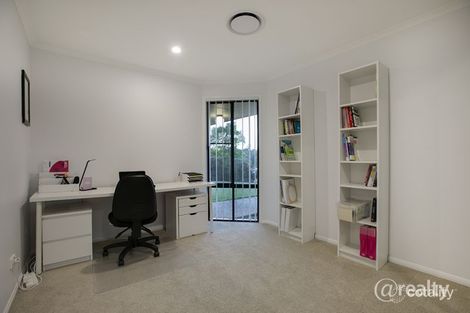 10 Toressian Pl, Cashmere, QLD 4500