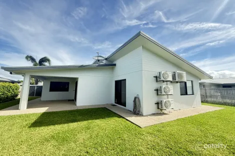 Property photo of 8 Harrison Court Bowen QLD 4805
