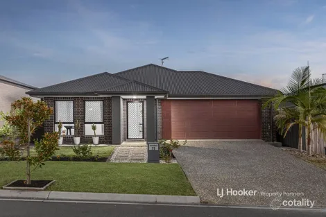 11 Bunya Dr, Park Ridge, QLD 4125