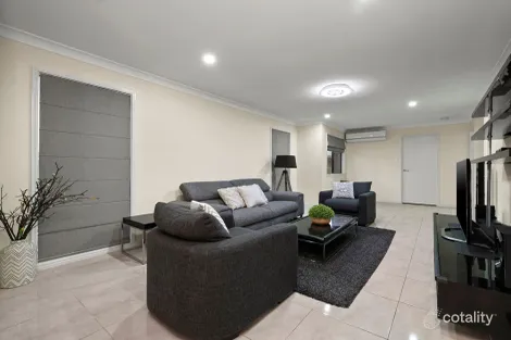 Property photo of 27 Cascade Drive Underwood QLD 4119